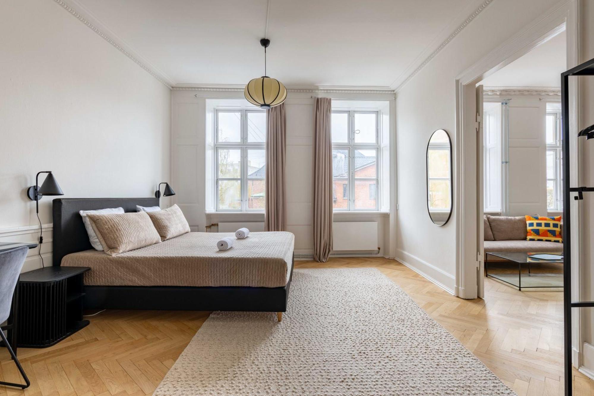 Rare 4Br Apartment W Unique Details In Cph City Копенгаген Екстер'єр фото