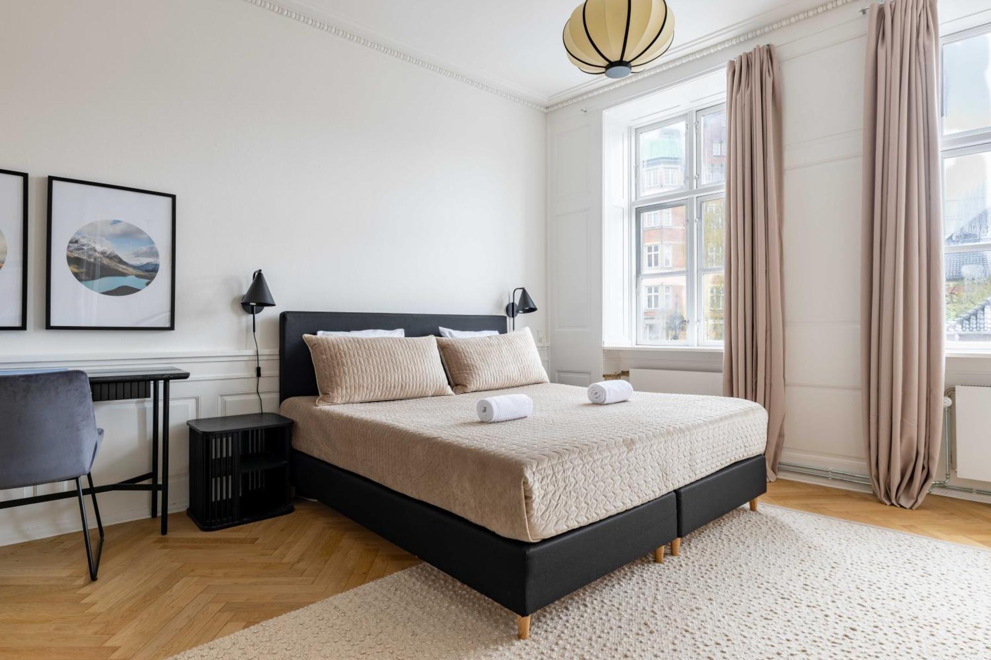 Rare 4Br Apartment W Unique Details In Cph City Копенгаген Екстер'єр фото